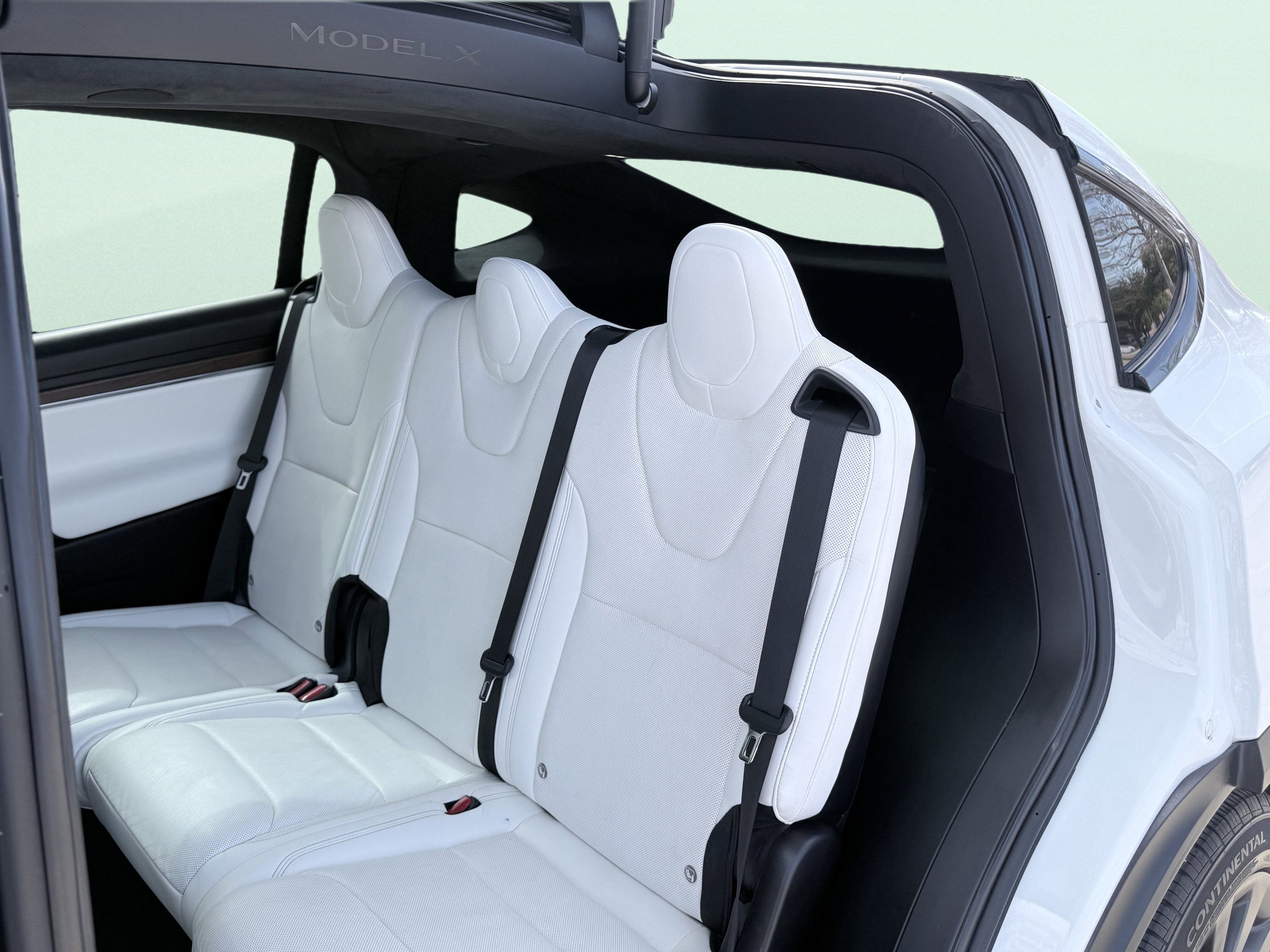 Used 2023 Tesla Model X image 41