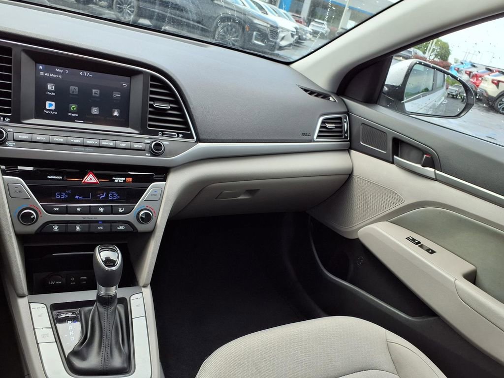Used 2018 Hyundai Elantra Value Edition FWD image 4