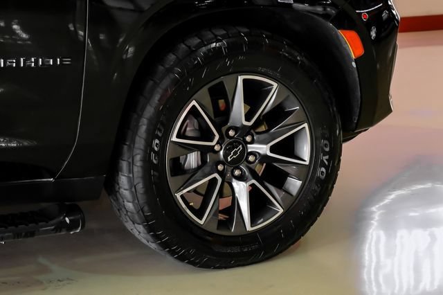 Used 2023 Chevrolet Tahoe Z71 w/ Z71 Off-Road Package AWD/4WD image 57