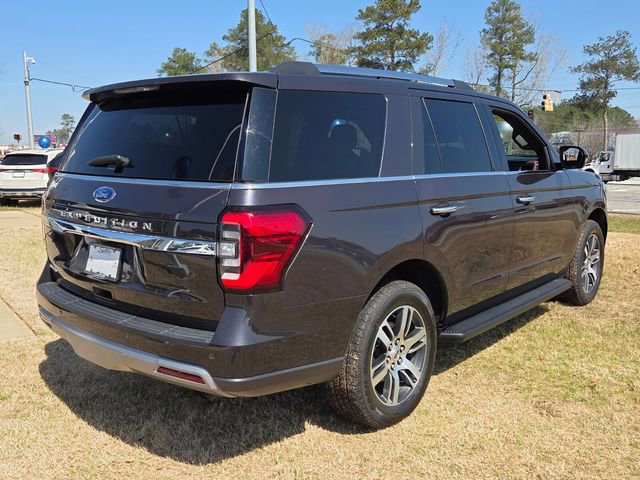 Used 2024 Ford Expedition Limited image 13