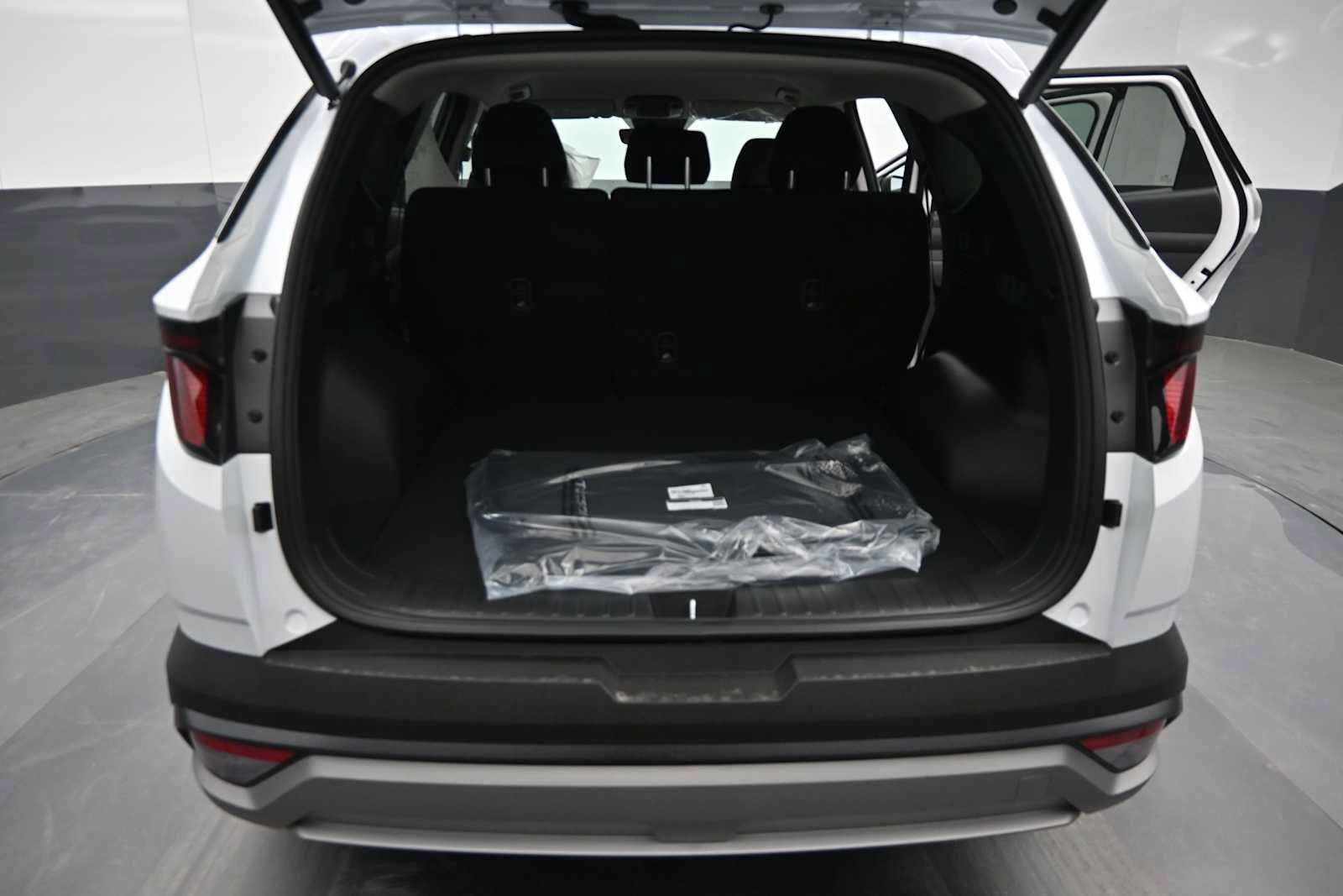 New 2026 Hyundai Tucson SEL AWD/4WD image 13
