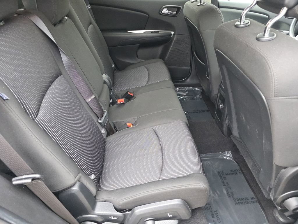 Used 2016 Dodge Journey SXT w/ Comfort/Convenience Group image 18