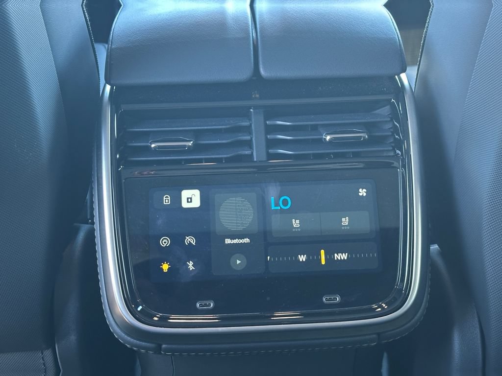 Used 2023 Rivian R1S Adventure AWD/4WD image 17