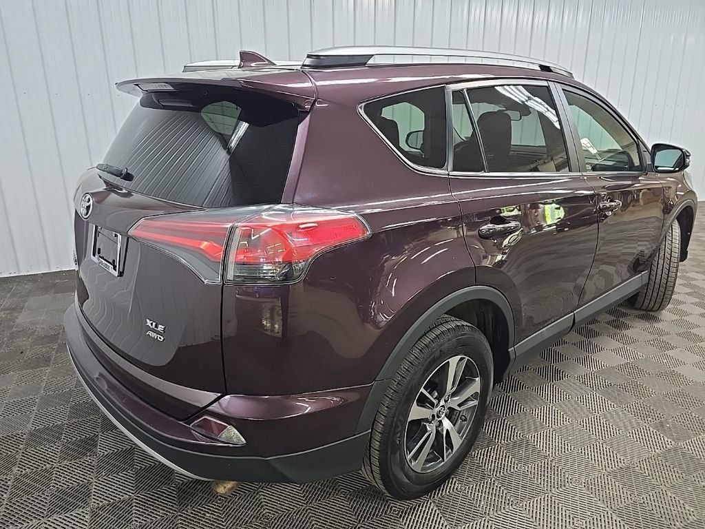 Used 2018 Toyota RAV4 XLE w/ Plus Extra Value Package AWD/4WD image 10