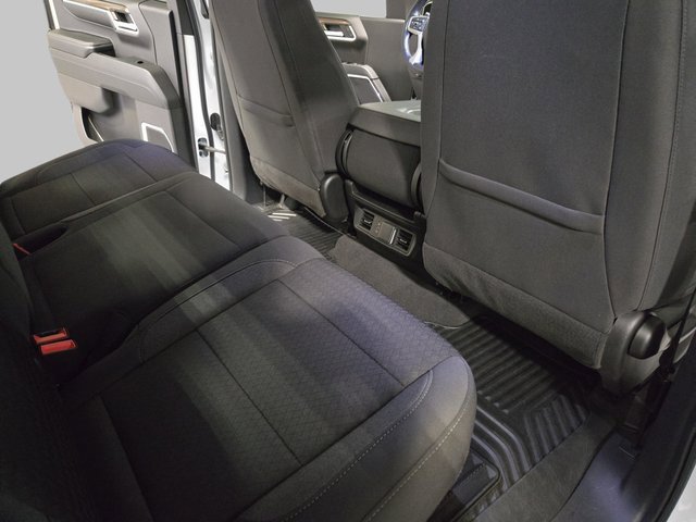 Used 2024 Chevrolet Silverado 1500 LT image 12