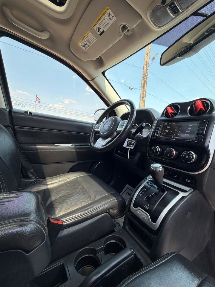 Used 2017 Jeep Compass High Altitude FWD image 41