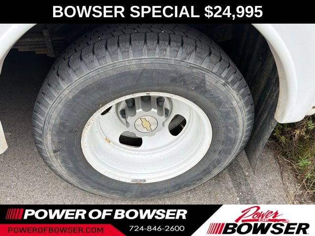 Used 2014 Chevrolet Express 4500 w/ Shuttle Bus Package RWD image 4