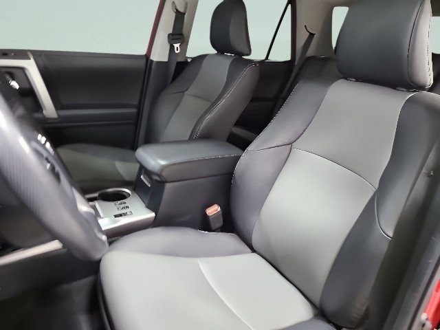 Used 2023 Toyota 4Runner SR5 Premium w/ Moonroof Package RWD image 20