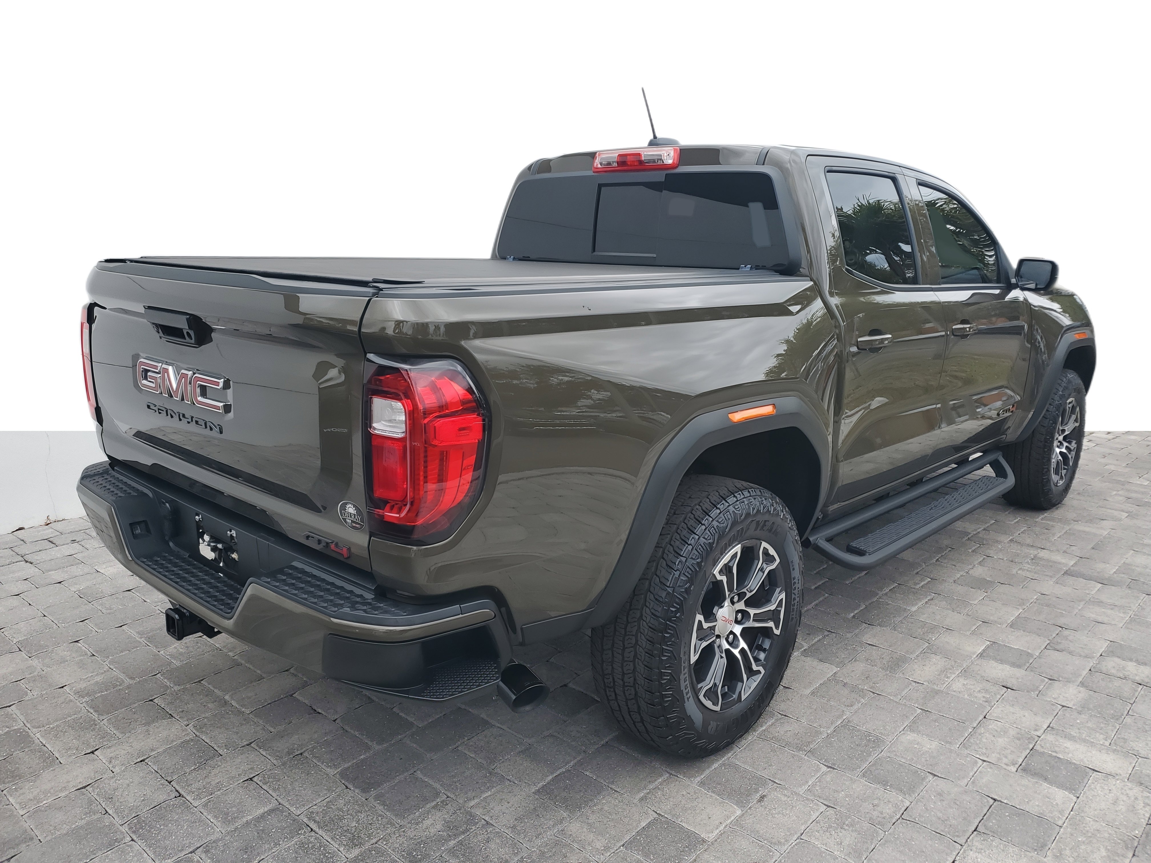 Used 2024 GMC Canyon AT4 w/ LPO, Off Road Lift Package image 5