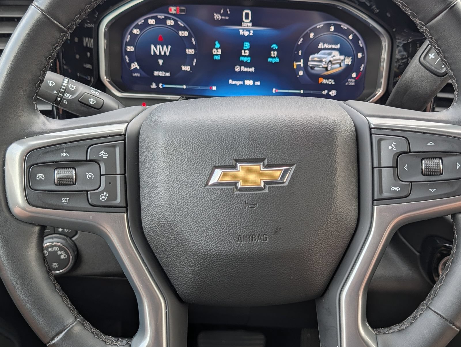 Used 2026 Chevrolet Silverado 1500 LT AWD/4WD image 27