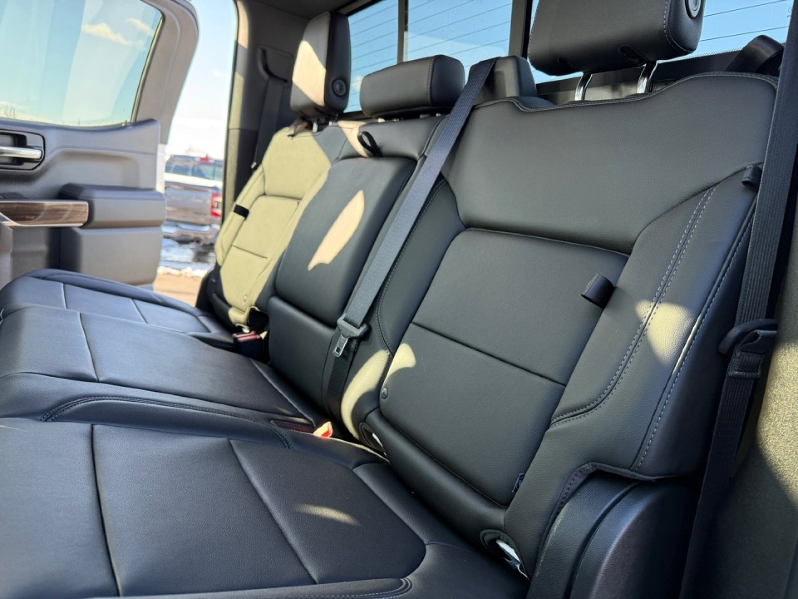 Used 2020 Chevrolet Silverado 1500 LT Trail Boss image 17