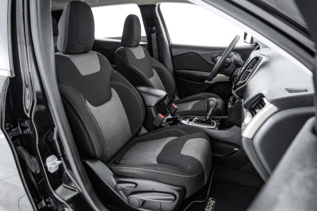 Used 2018 Jeep Cherokee Latitude image 30