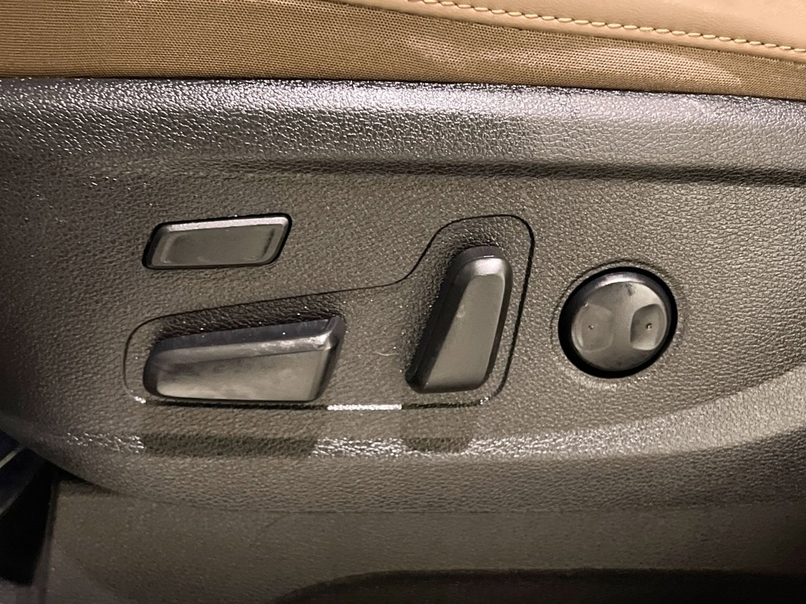 Used 2021 Kia Telluride SX w/ SX Prestige Package image 24