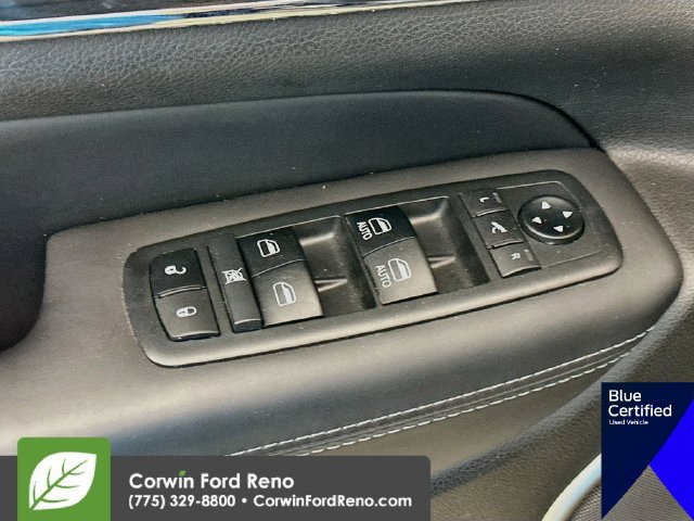 Used 2019 Jeep Grand Cherokee Overland AWD/4WD image 21