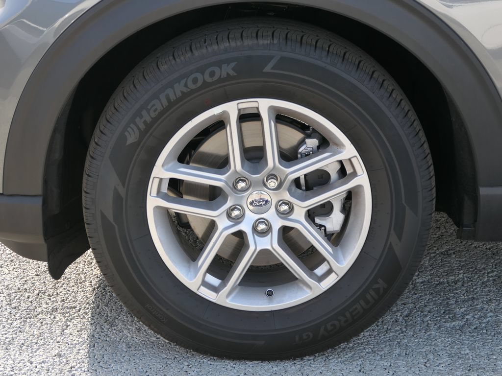 Used 2026 Ford Explorer Active w/ Active Comfort Package RWD image 10