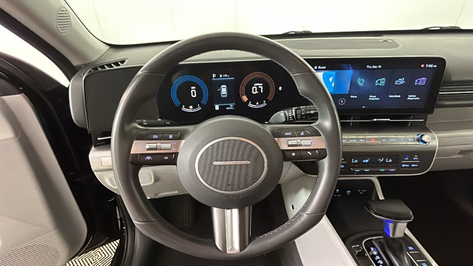 Used 2025 Hyundai Kona SEL FWD image 16