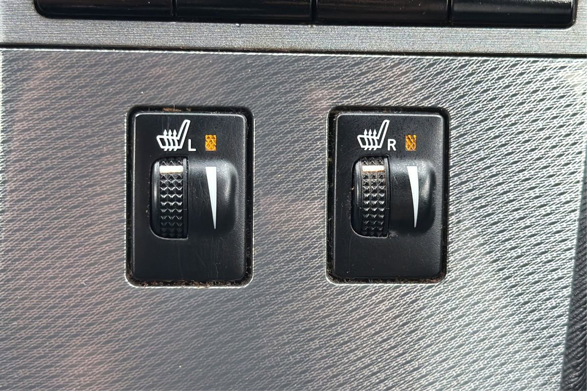 Used 2014 Toyota Venza XLE image 39