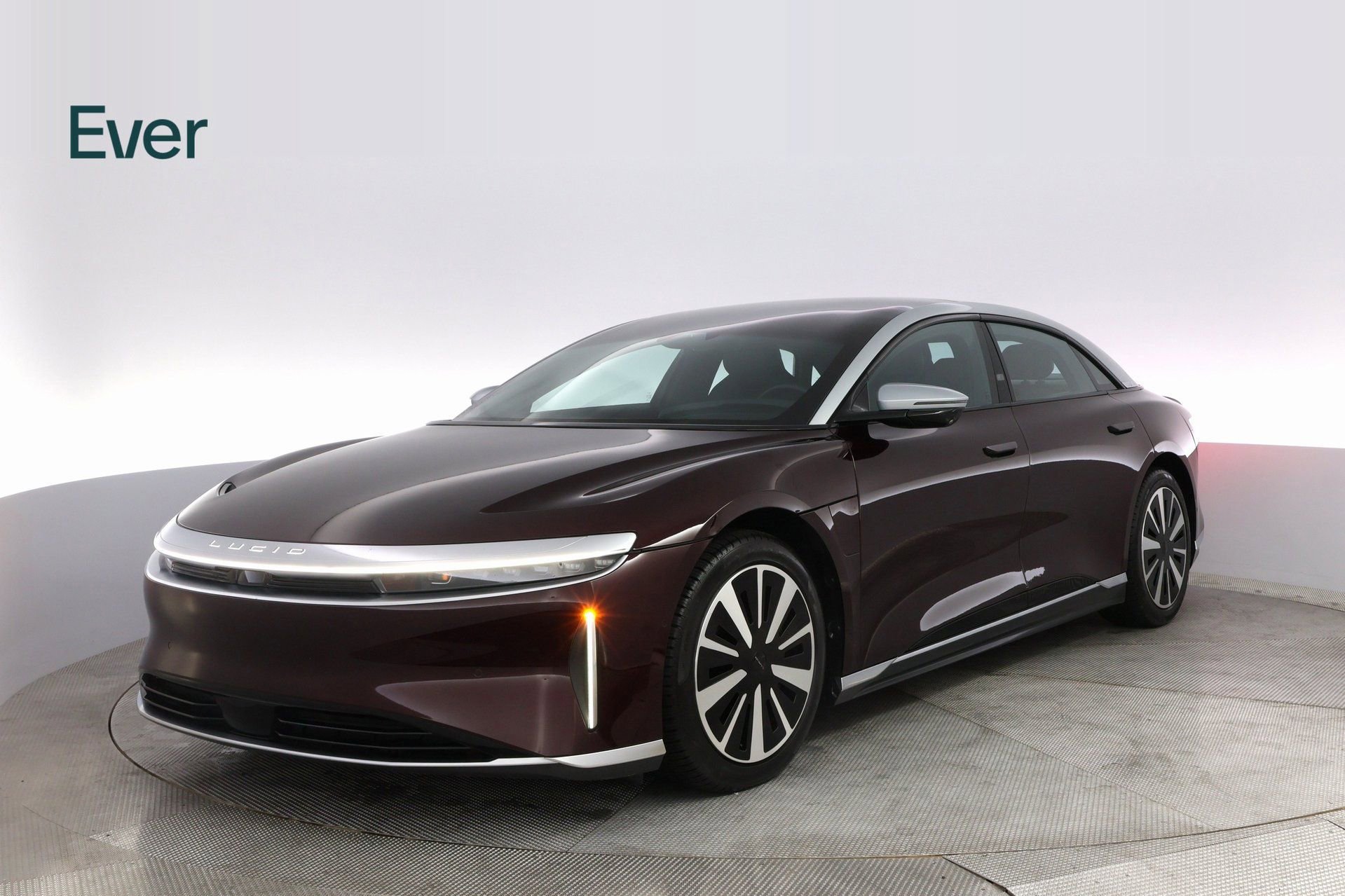 Used 2023 Lucid Air Grand Touring image 2