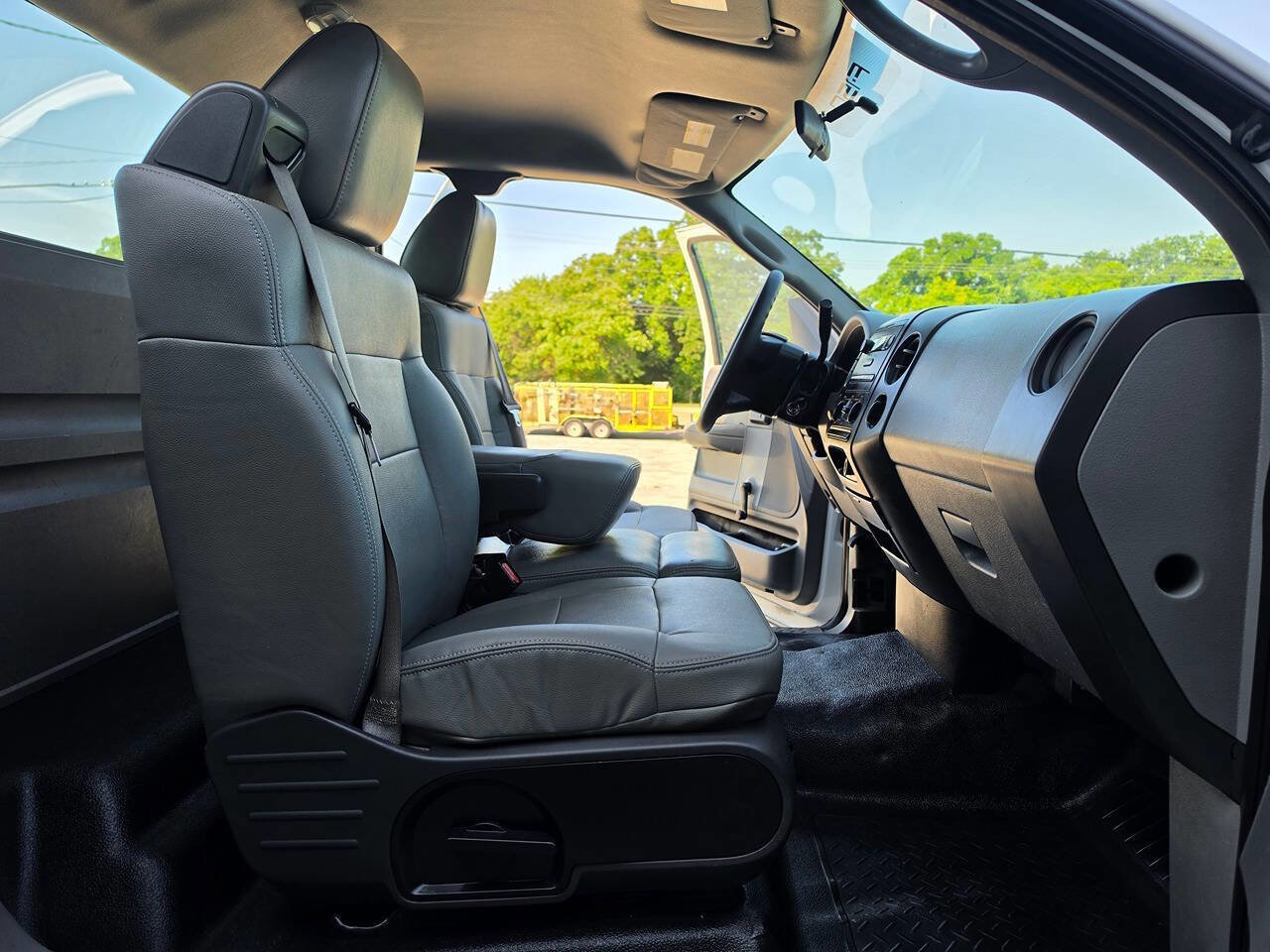 Used 2007 Ford F150 XL RWD image 28