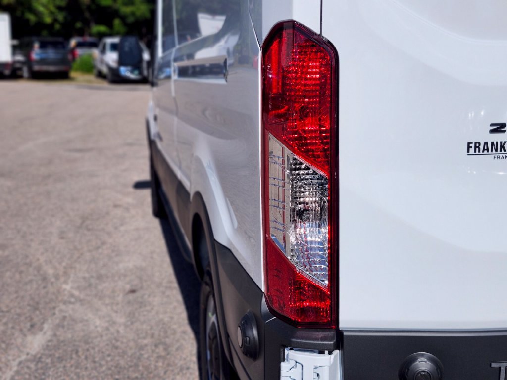 New 2027 Ford Transit 250 148 High Roof RWD image 9
