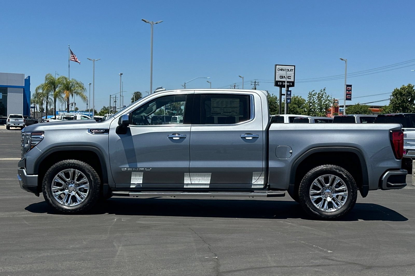 New 2026 GMC Sierra 1500 Denali AWD/4WD image 8