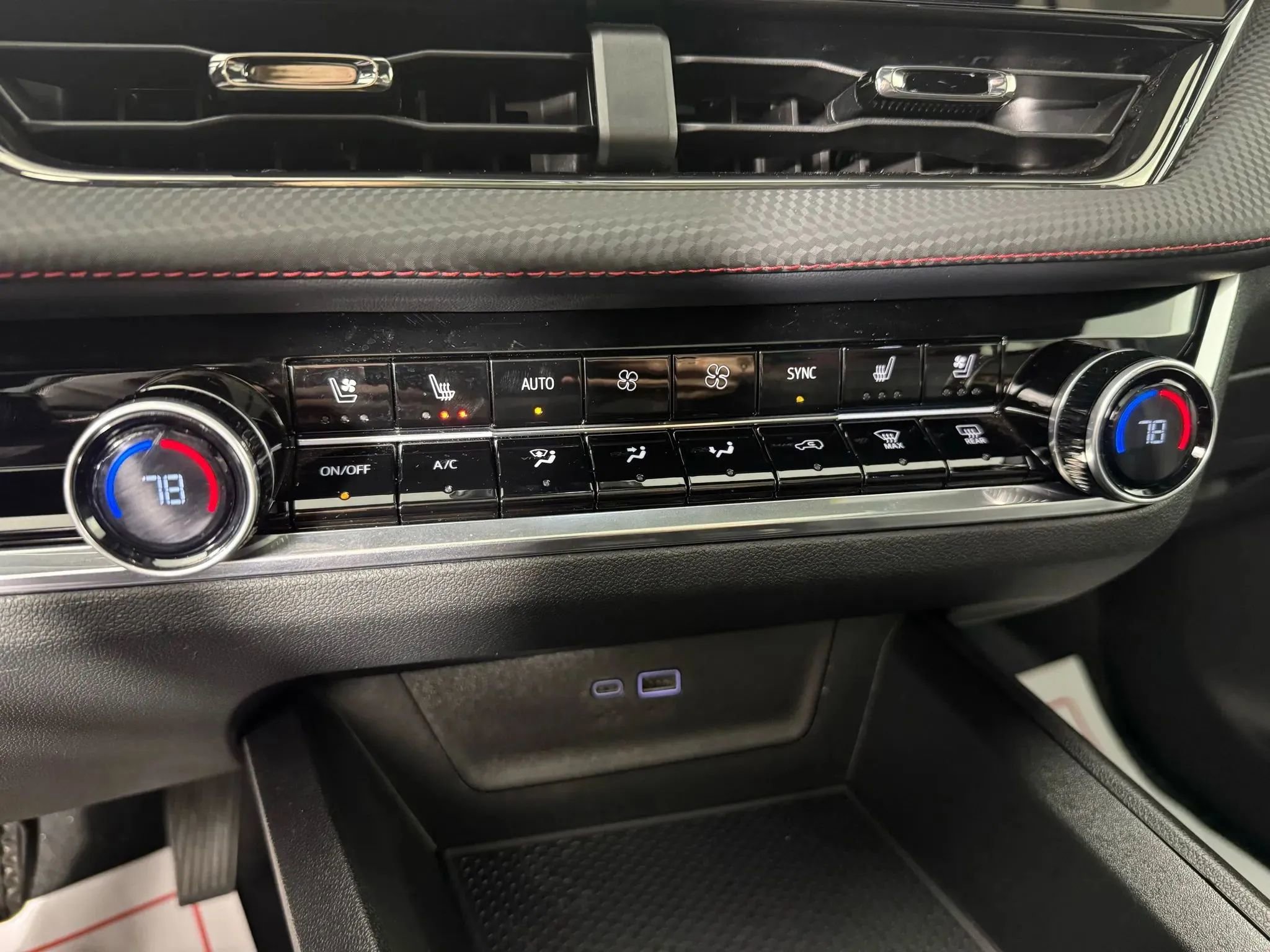 Used 2026 Chevrolet Equinox RS w/ Convenience Package III image 20