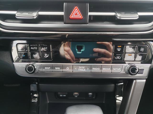 Certified 2025 Kia Seltos S image 22