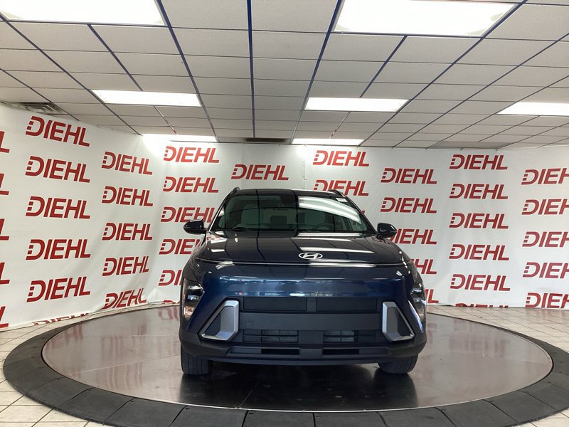 Used 2024 Hyundai Kona SEL w/ Convenience Package AWD/4WD image 2