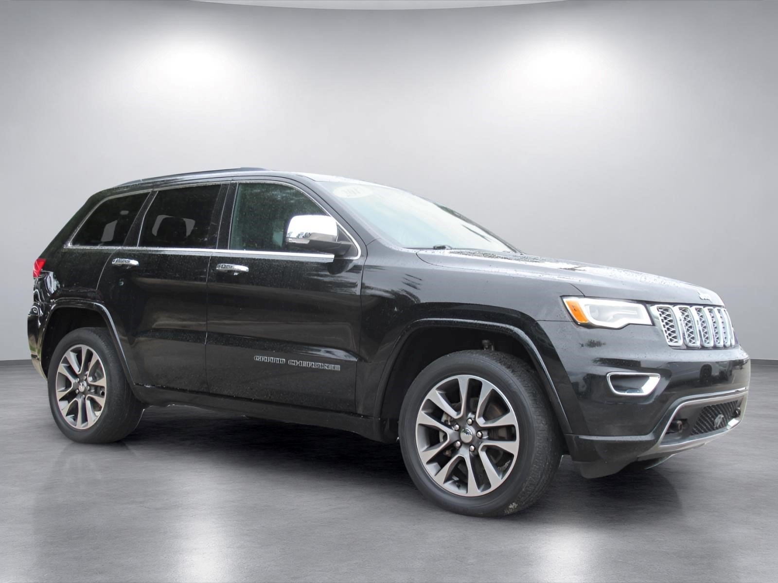 Used 2017 Jeep Grand Cherokee Overland