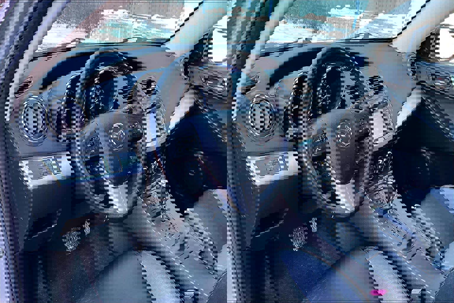 Used 2013 MAZDA MAZDA3 i Grand Touring image 17