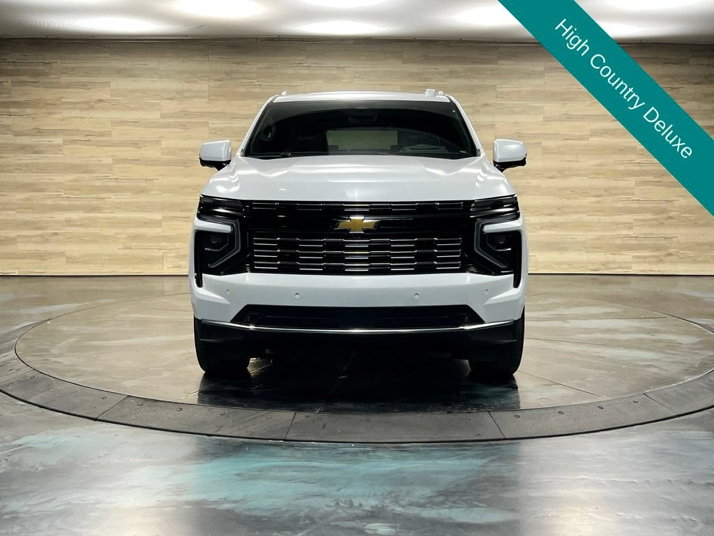 Used 2026 Chevrolet Suburban High Country AWD/4WD image 9