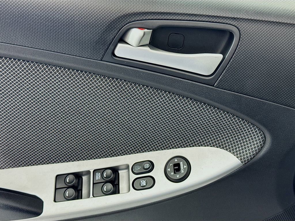 Used 2014 Hyundai Accent GS image 20