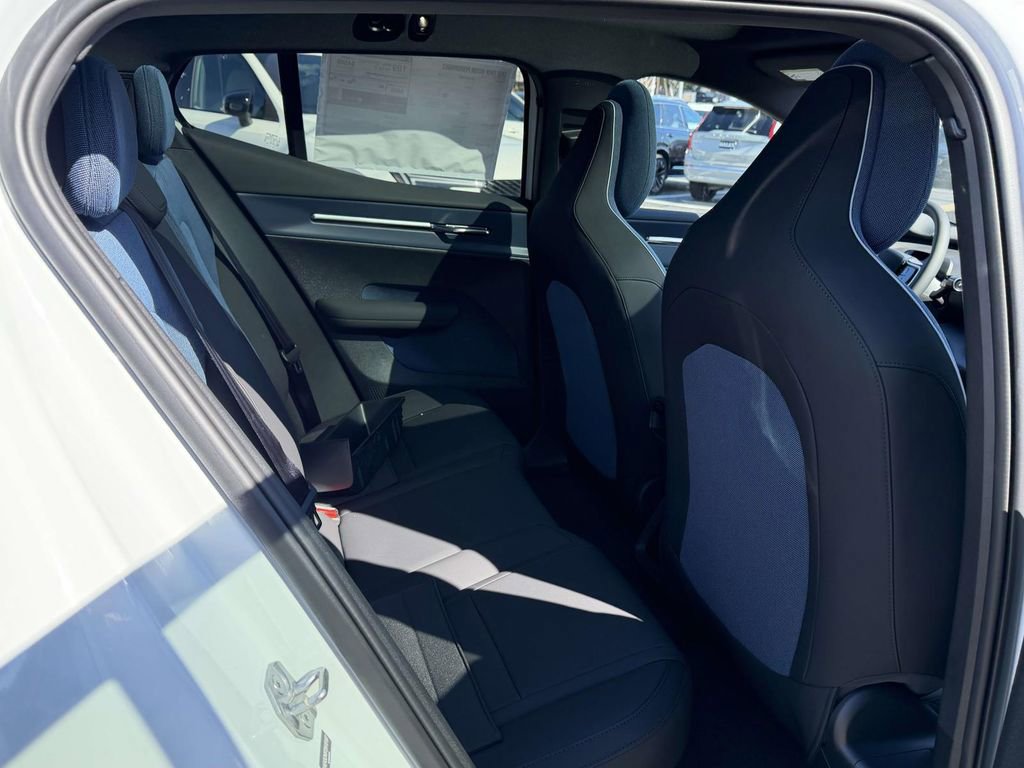 New 2026 Volvo EX30 Plus w/ Protection Package Premier AWD/4WD image 11