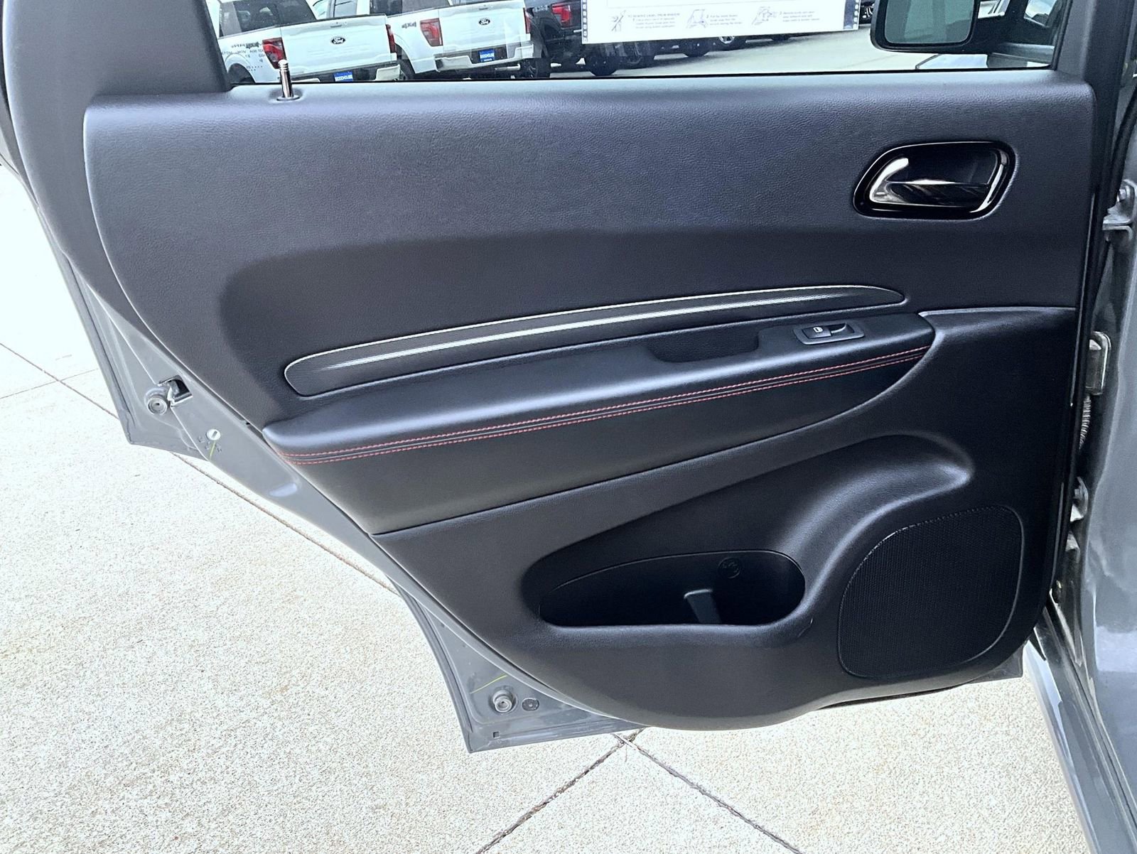 Used 2025 Dodge Durango GT image 27