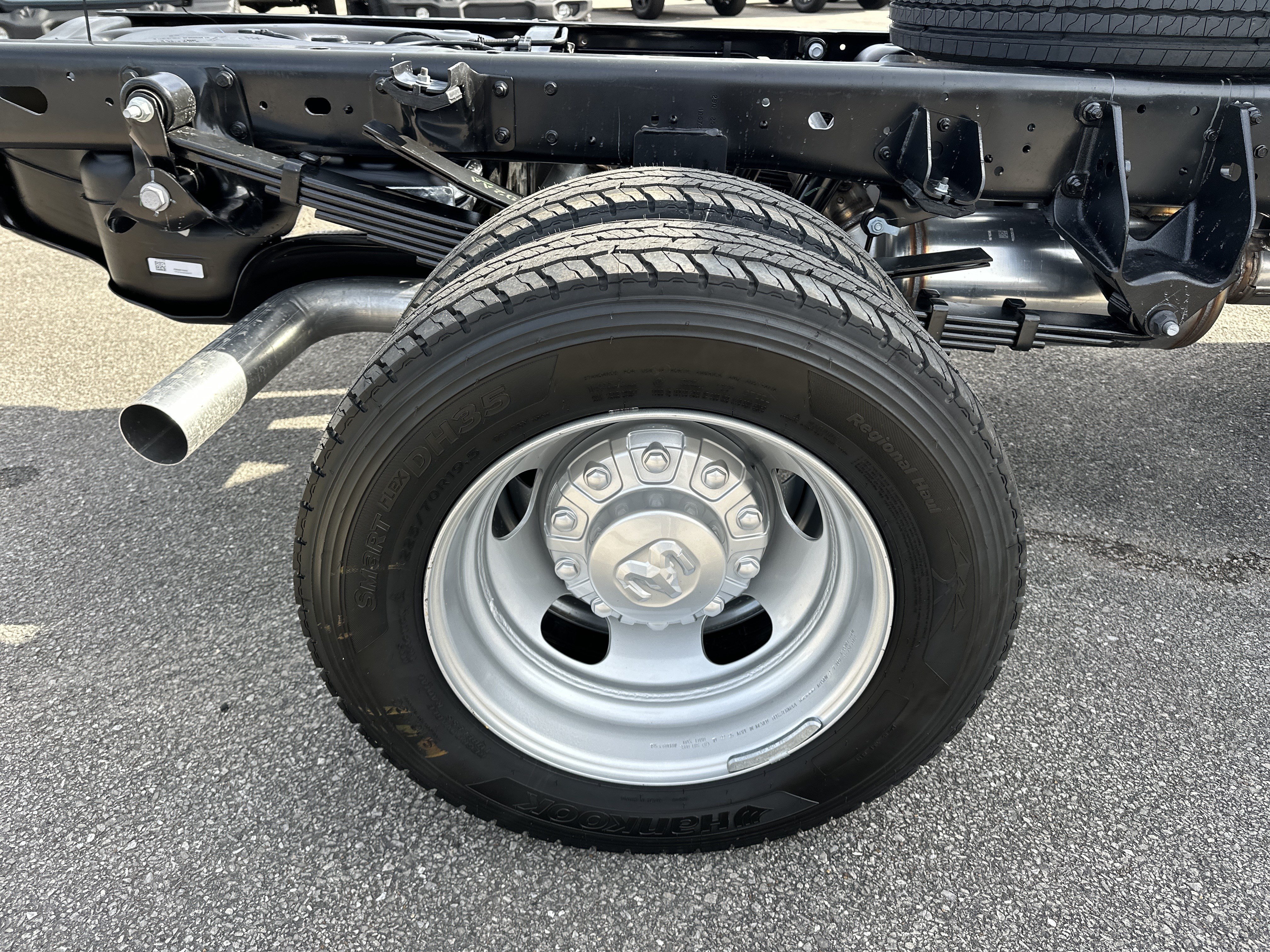 New 2026 RAM 5500 Tradesman w/ Chrome Appearance Group AWD/4WD image 17