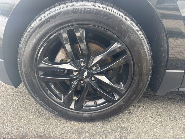 Used 2020 Chevrolet Equinox LT w/ Midnight Edition image 5