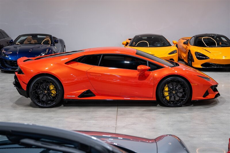 Used 2021 Lamborghini Huracan EVO AWD/4WD image 7
