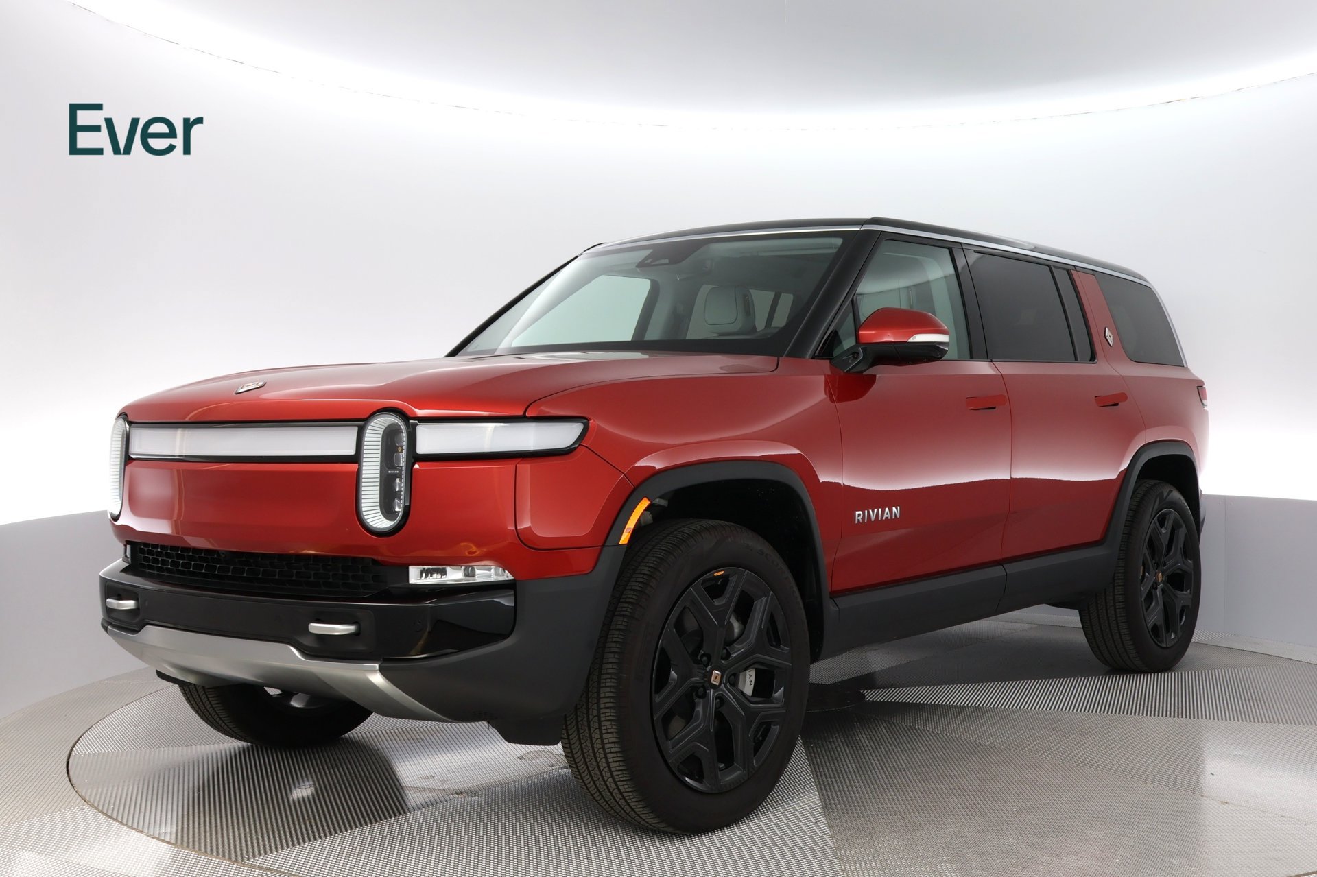Used 2024 Rivian R1S Adventure Dual AWD/4WD image 2