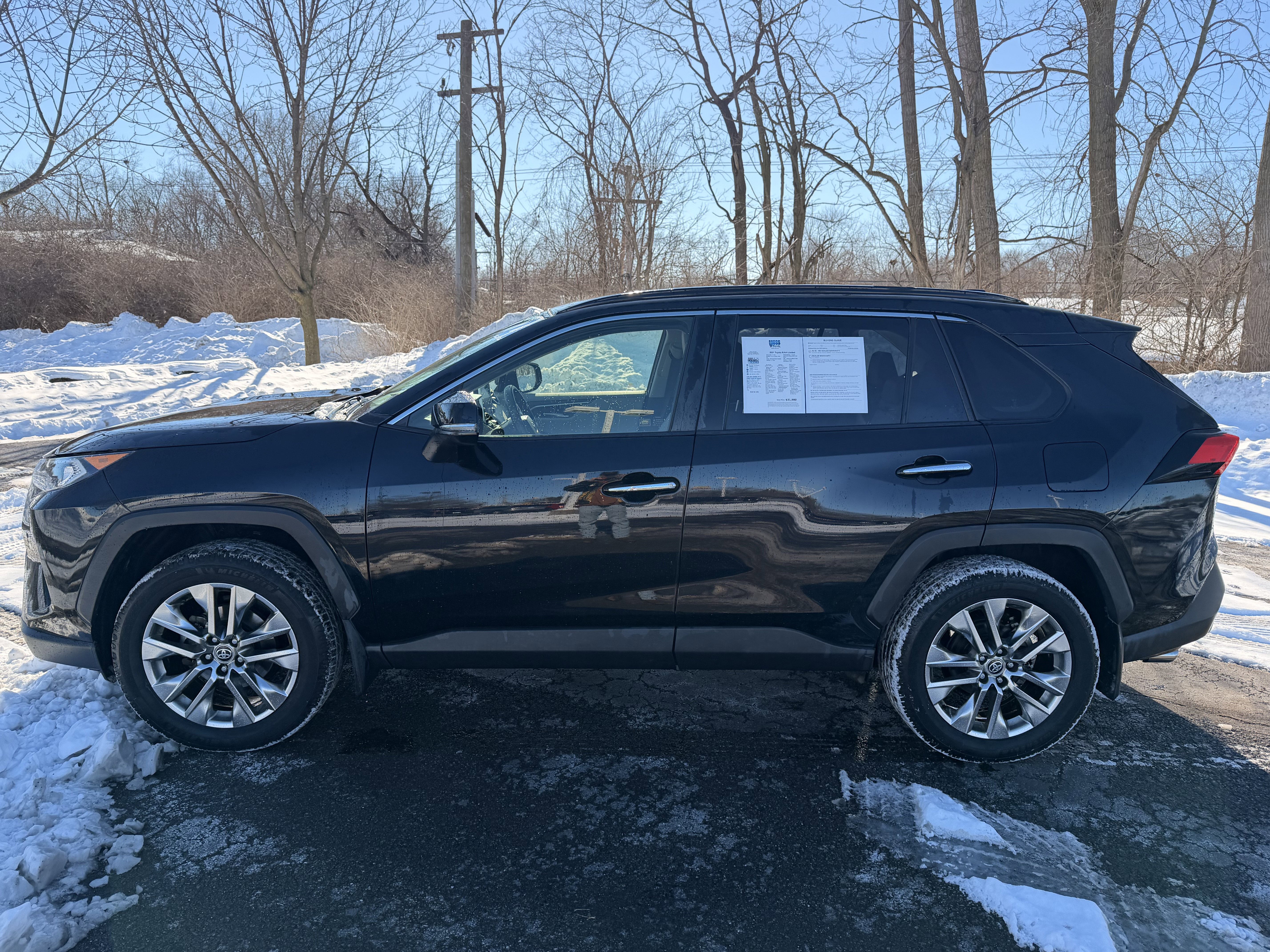 Used 2021 Toyota RAV4 Limited w/ Limited Grade Weather Package image 6