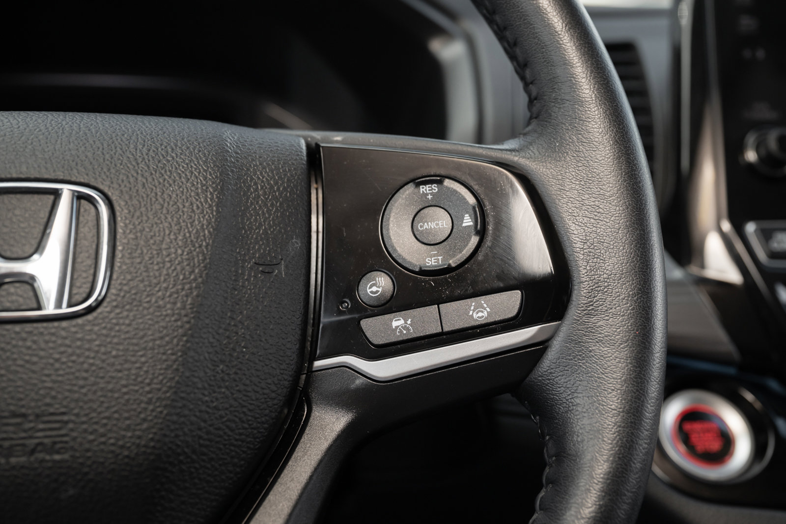 Used 2023 Honda Odyssey Elite image 76