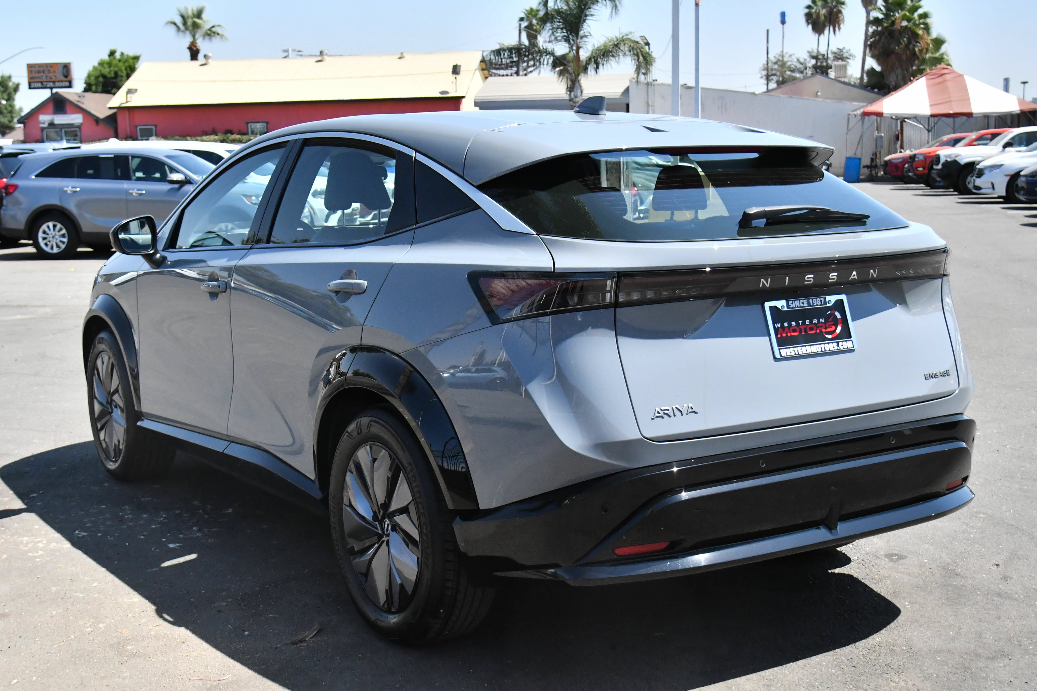 Used 2024 Nissan Ariya FWD image 6