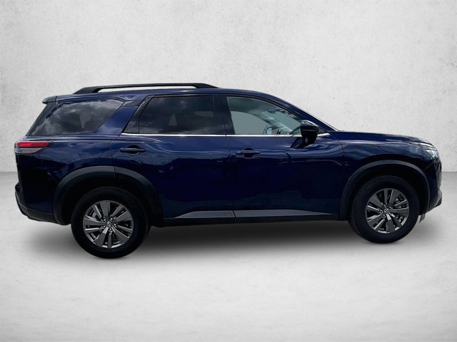 Used 2022 Nissan Pathfinder SV FWD image 5