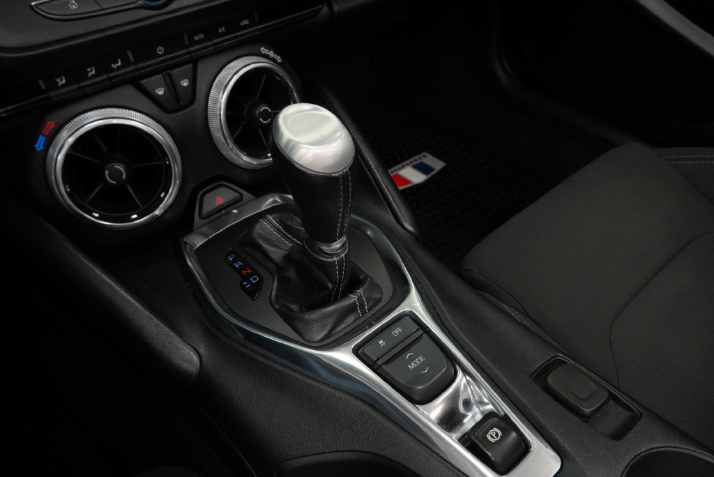 Certified 2020 Chevrolet Camaro LT RWD image 32