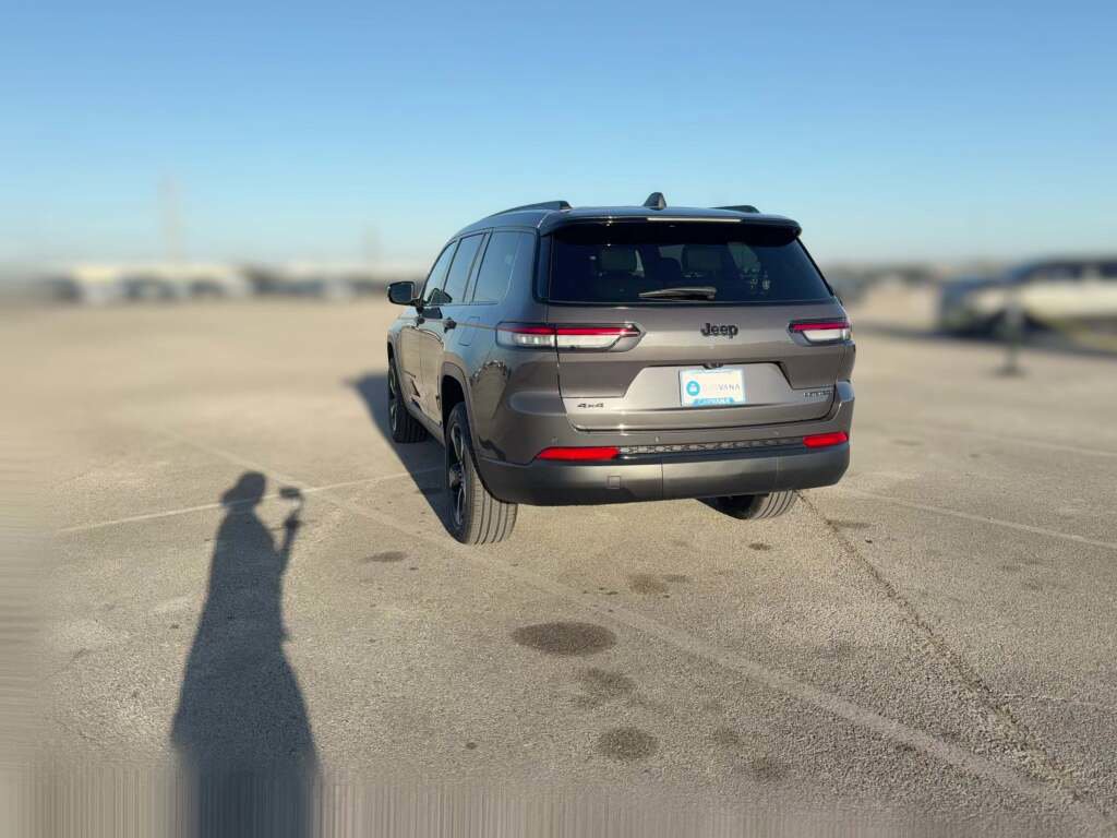 New 2025 Jeep Grand Cherokee L Limited image 9