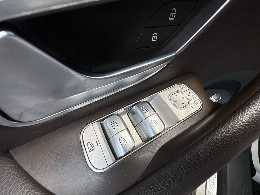 Used 2020 Mercedes-Benz GLS 450 4MATIC image 19