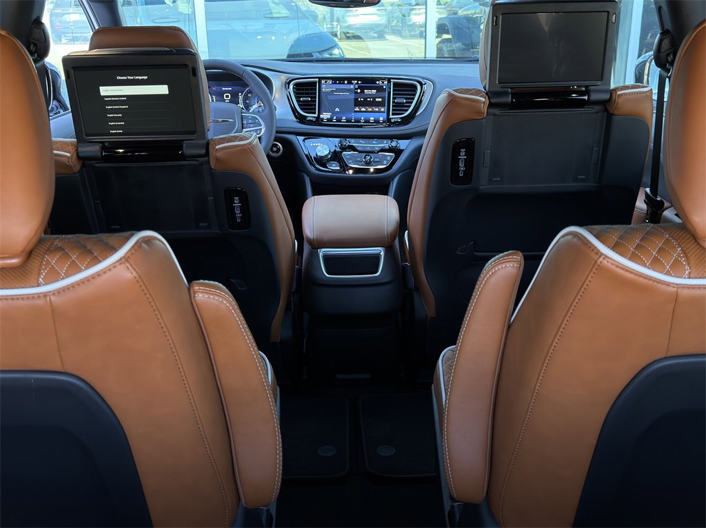 New 2026 Chrysler Pacifica Pinnacle image 20