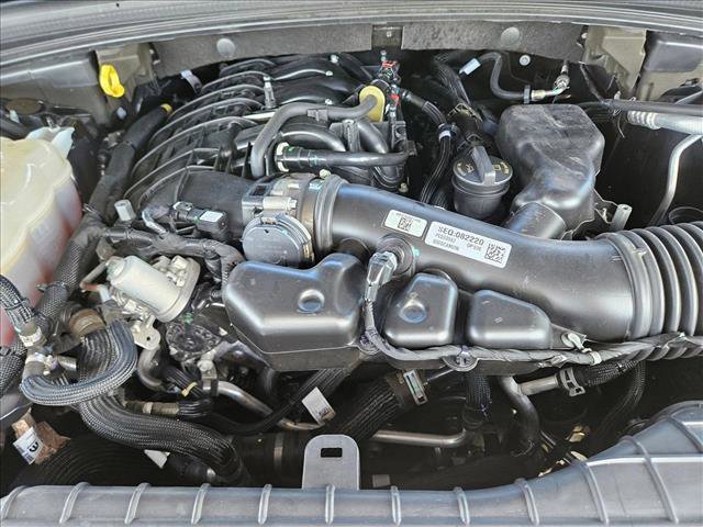 Used 2023 Jeep Grand Cherokee Laredo image 21