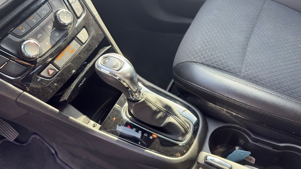 Used 2022 Buick Encore Preferred w/ Safety Package image 14