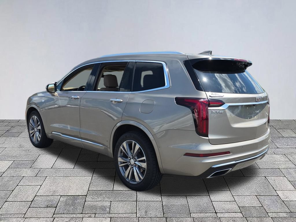 Used 2022 Cadillac XT6 Premium Luxury w/ Platinum Package FWD image 5