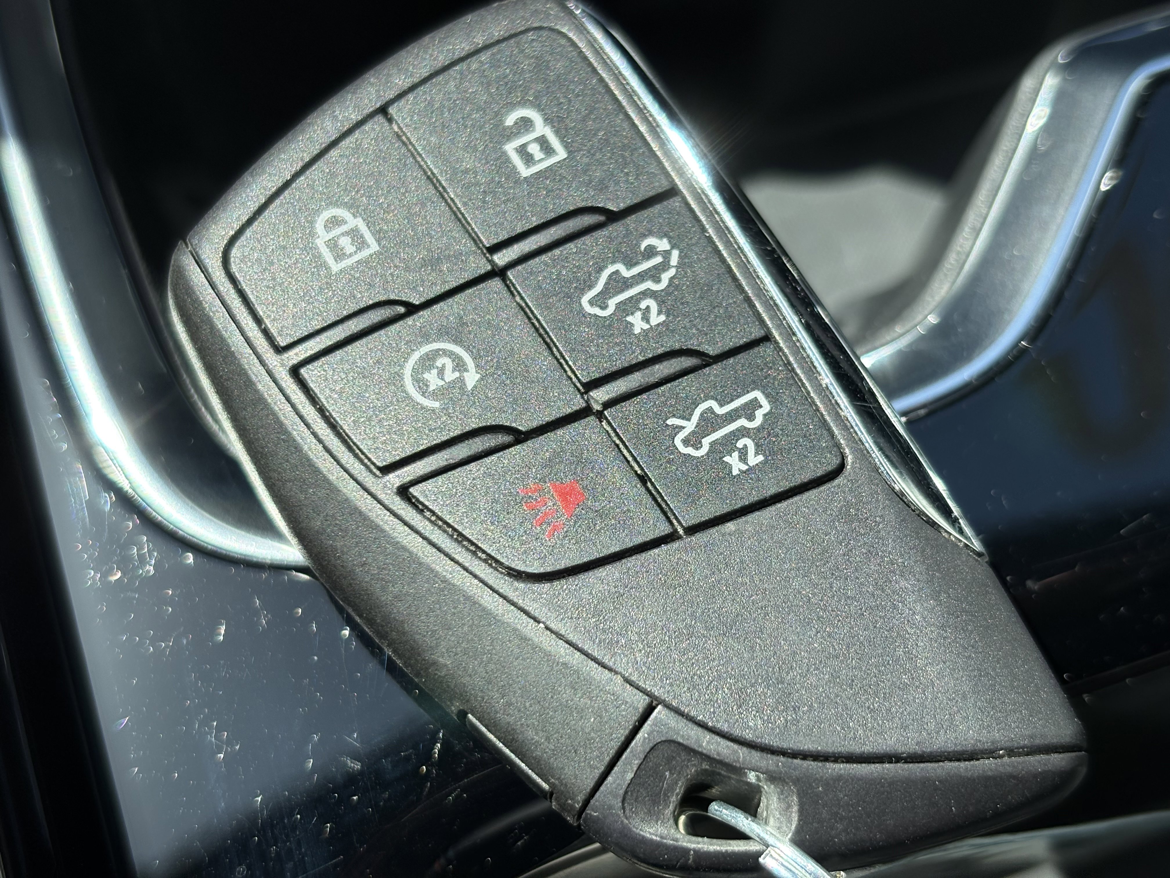 Used 2025 Chevrolet Silverado EV RST AWD/4WD image 30